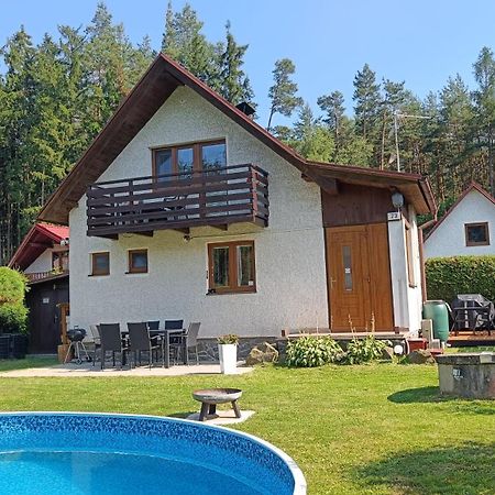 Chata Marecek - V Lesni Osade U Reky Luznice Skalice Kültér fotó